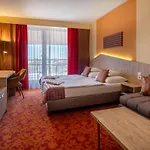 Margareta Hotel 4*